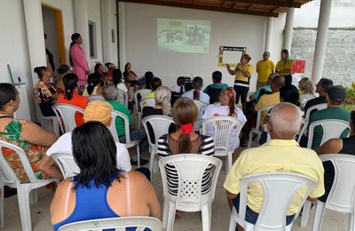 Departamento de Trânsito leva ações do Maio Amarelo ao público da Pestalozzi