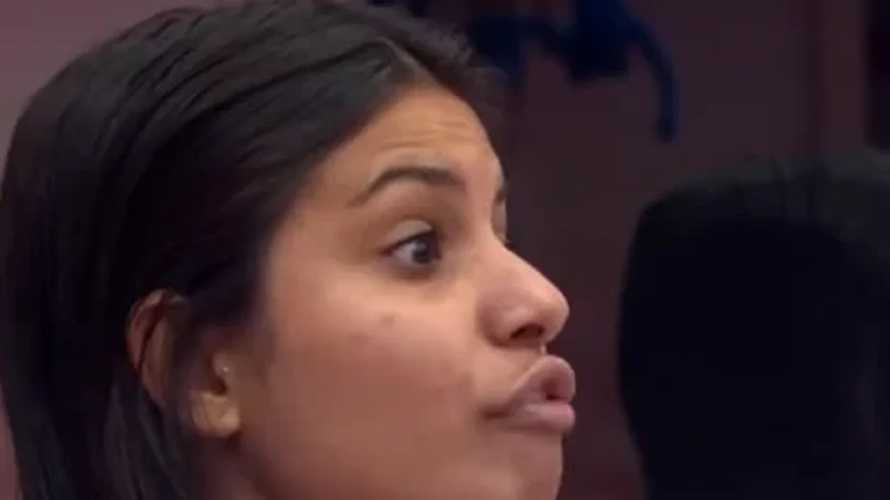 BBB 26: Gabi consome carne crua ao vivo e levanta alerta para riscos à saúde