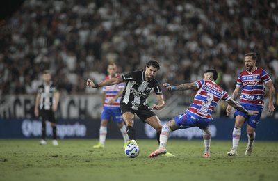 Com gol de Pedro Raul, Ceará arranca empate com Fortaleza e piora situação do rival