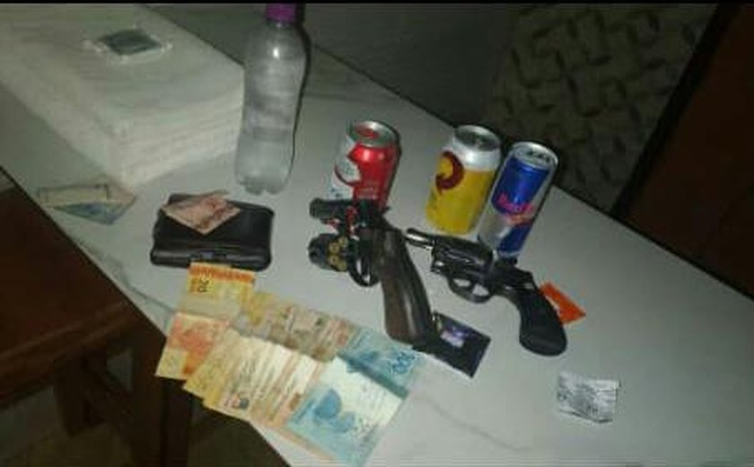 Operação conjunta prende homem que participava de festa em motel ostentando armas e dinheiro, em São Sebastião-AL