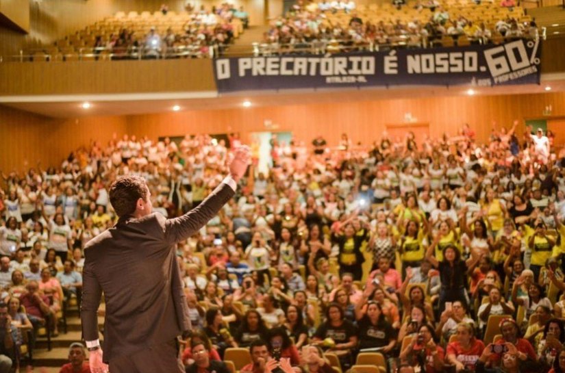 Gestão JHC consolida políticas de valorização dos professores e garante repasse histórico de precatórios