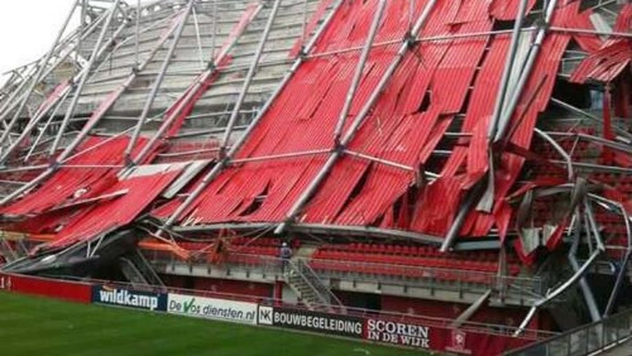 Desabamento de teto de estádio na Holanda deixa um morto e 14 feridos