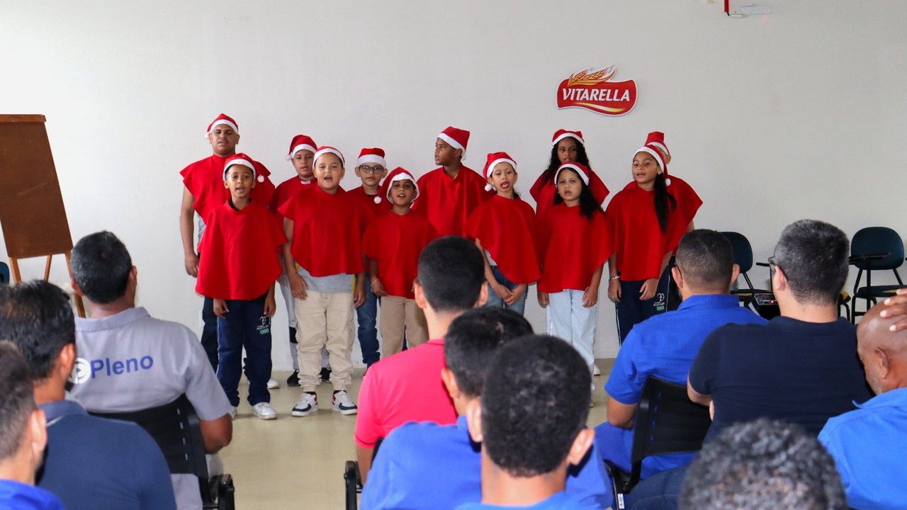 Sesc Mesa Brasil agradece empresas doadoras com apresentações culturais