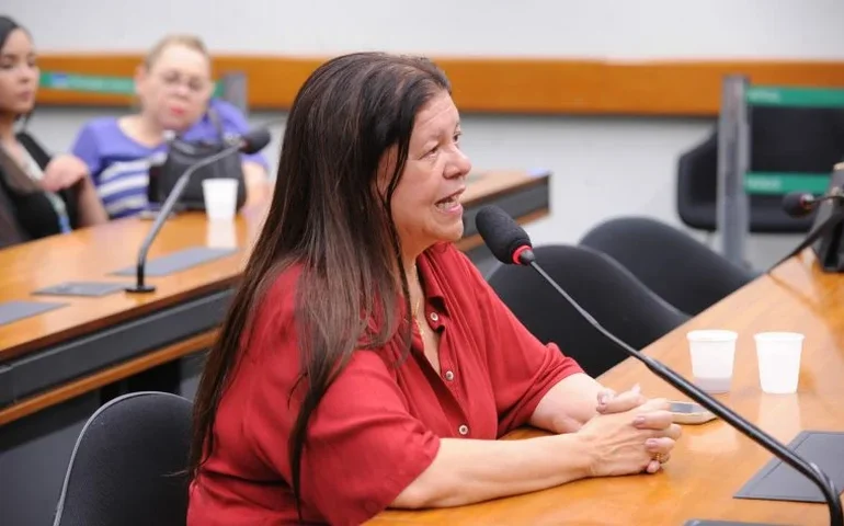 Comissão aprova relatório anual obrigatório sobre gastos do Fundeb