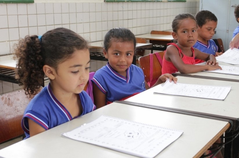 Educadores começam capacitação para alfabetizar na idade certa