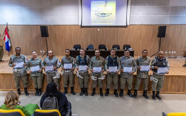 PM celebra 41 anos do BPRv e conclui curso de especialização