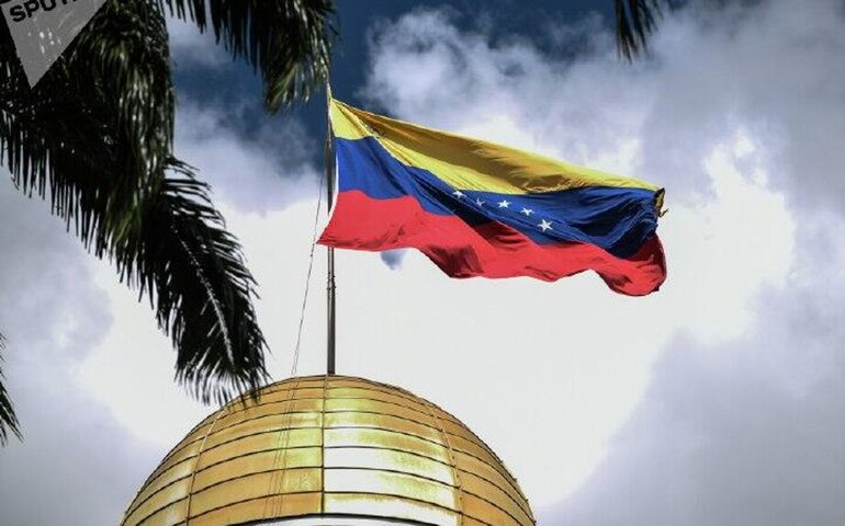 Radicalização dos EUA contra Venezuela se deve a não alinhamento, avalia especialista