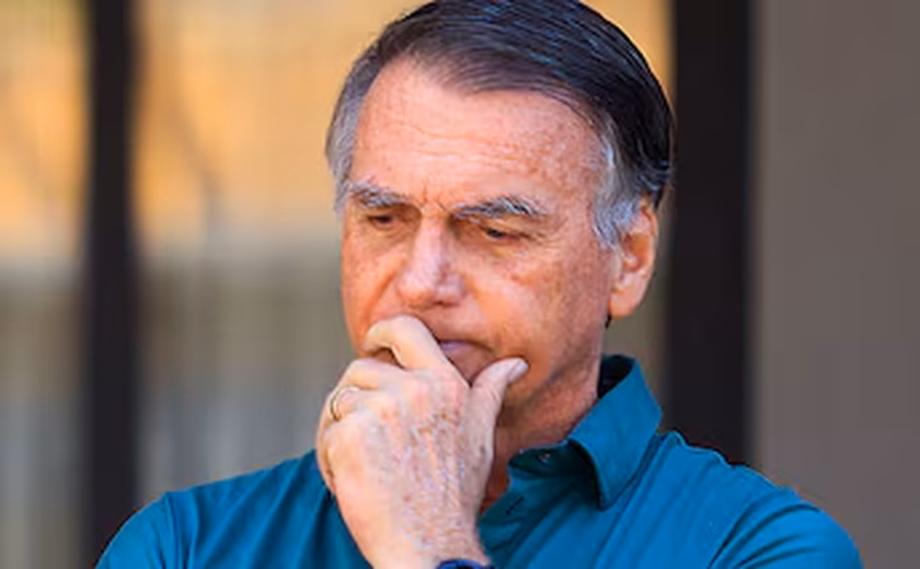 Bolsonaro passa por audiência de custódia neste domingo após prisão preventiva determinada por Moraes