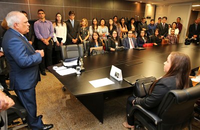 Posse de 45 assessores deve melhorar produtividade do 1º grau da Justiça