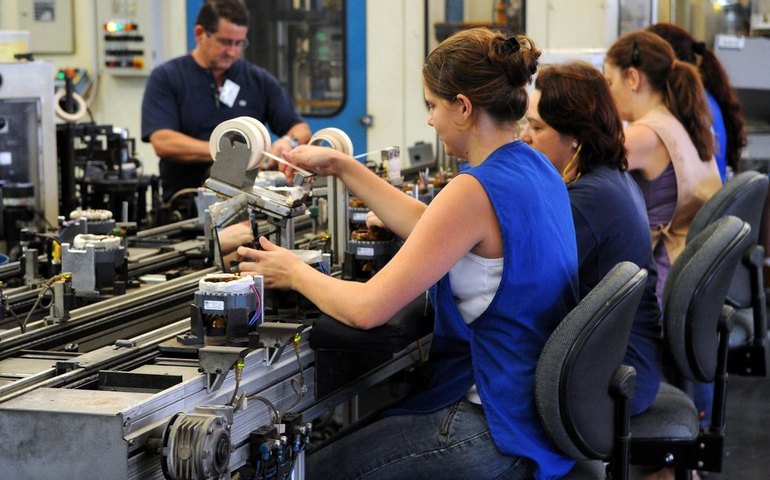 Sabe o que é uma Diretoria de Felicidade? Descubra as políticas de empresas voltadas para a  saúde mental