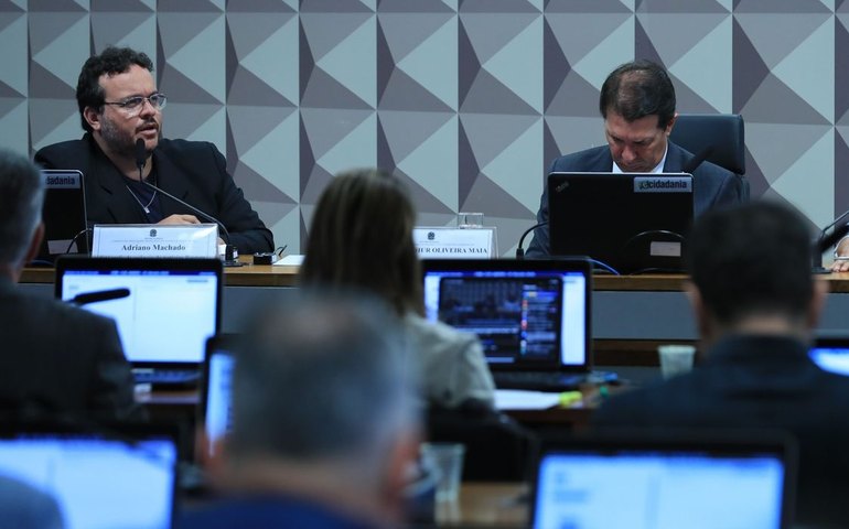 Fotógrafo diz ter visto tropas perto do Palácio do Planalto invadido