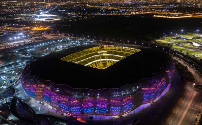 Catar confirma 1ª morte de trabalhador das obras da Copa de 2022 por covid-19