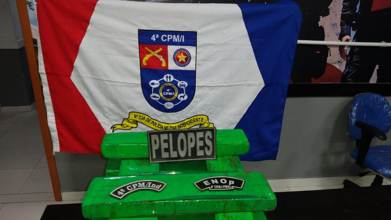 Policiais militares da 4ª CPM apreendem mais de 21 quilos de maconha em Atalaia