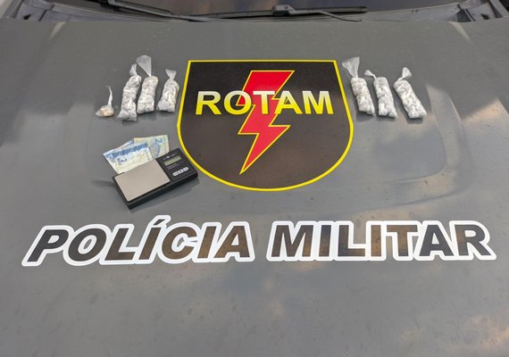 Após abordagem, PM apreende 680 gramas de maconha no Clima Bom