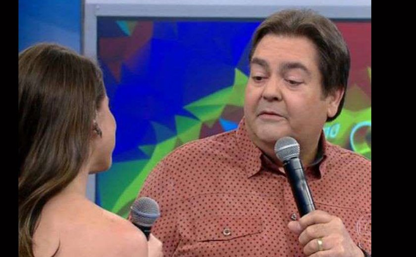 Faustão se estressa com atriz durante &#8216;Dança dos Famosos&#8217;