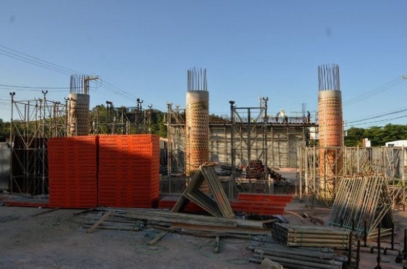 Concluída concretagem de pilares e encontros do viaduto de Jacarecica