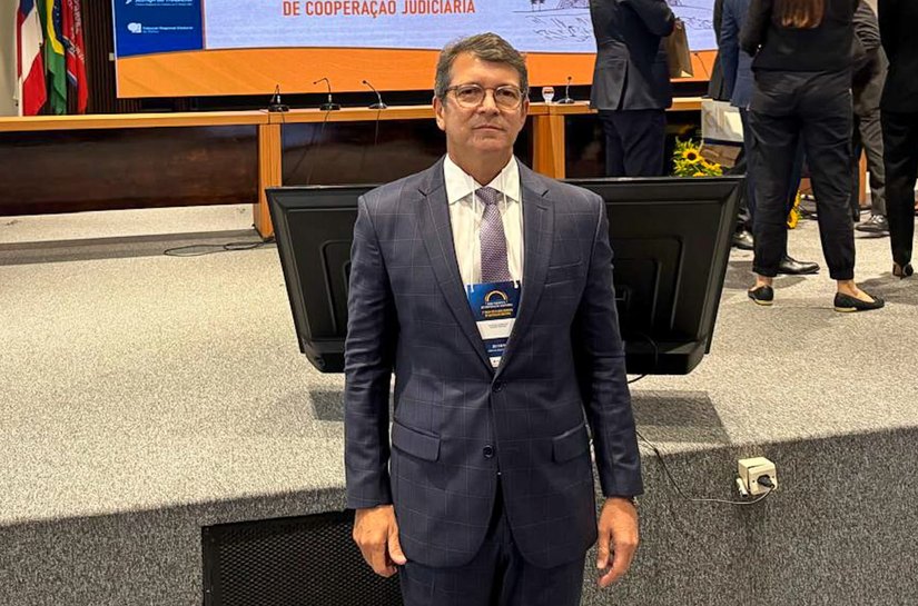Juiz Henrique Teixeira debate cooperação judiciária em encontro no TJBA
