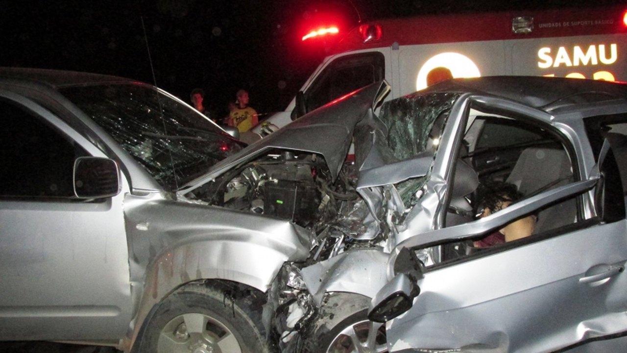 Médica e mãe morrem em colisão frontal na rodovia AL-220