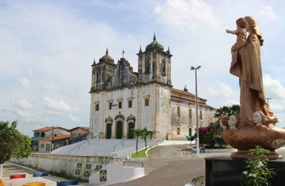 Professores denunciam suspensão de contratos em Nossa Senhora do Socorro