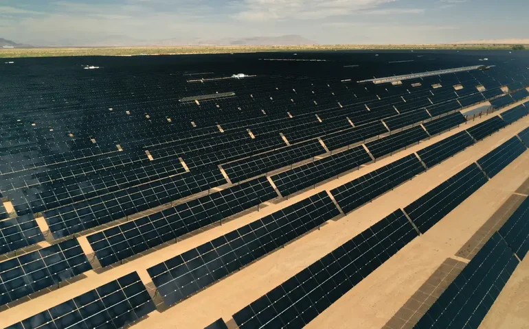 China se prepara para construir o maior parque solar do mundo, rumo à neutralidade de carbono