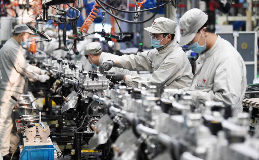 Lucro da indústria chinesa cai 3,5% em março e reforça tendência de desaceleração da economia
