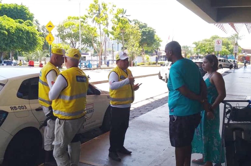 Ronda no Bairro acolhe casal vítima de falso anúncio de emprego em Maceió