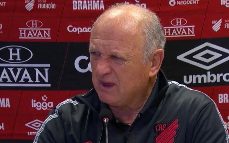 De olho no Palmeiras, Athletico-PR usa time alternativo e vence o Fluminense