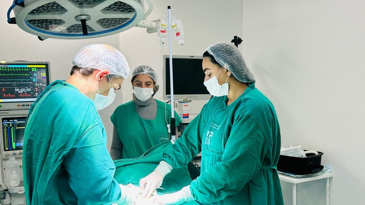 Programa Agora Tem Especialistas amplia cirurgias no HRPI para pacientes do Agreste e Médio Sertão