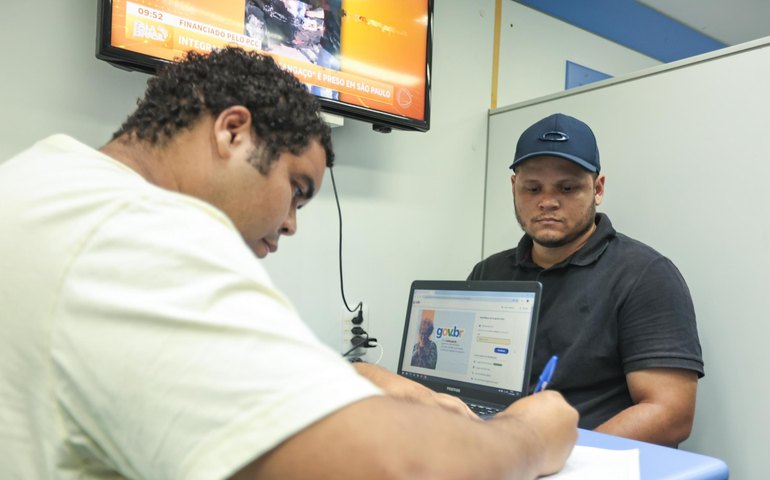 Mais empregos: AL registra aumento de 13% no número de contratações em 2024