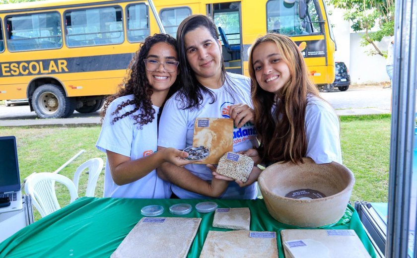Alunos de duas escolas estaduais vão participar da maior feira de iniciação científica do país