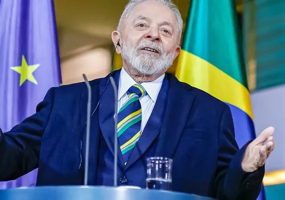 Lula diz que é preciso que prefeitos tenham direito a dinheiro para fazer suas obras