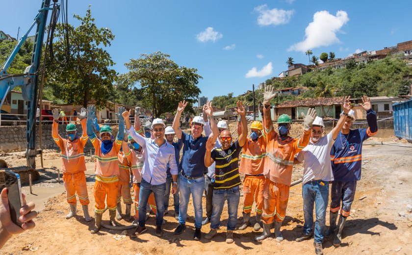 Prefeito JHC vistoria obras do Renasce Salgadinho e destaca transformação histórica na capital