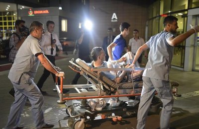 Ataque suicida a aeroporto de Istambul deixa 31 mortos e 147 feridos