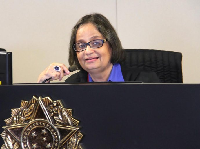 Dissídio: Casal terá que apresentar em 15 dias proposta de reajuste salarial