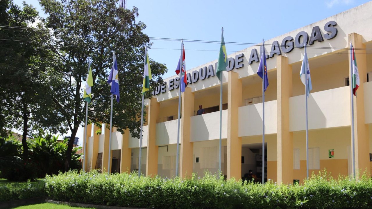 Governo de Alagoas nomeia 127 professores no maior concurso da história da Uneal