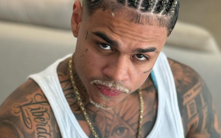 Namorado de irmão de MC Cabelinho e tio de Tatá Werneck, Yan Brito foi bebê em 'Anjo mau'; relembre