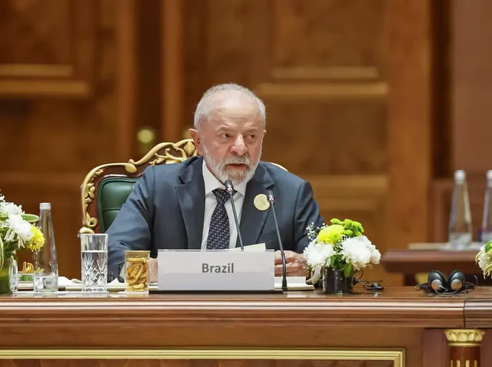 Na Índia, Lula defende governança global da IA liderada pela ONU