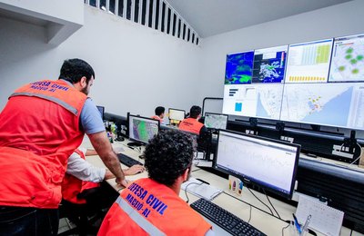 Defesa Civil alerta para previsão de chuva moderada em Maceió