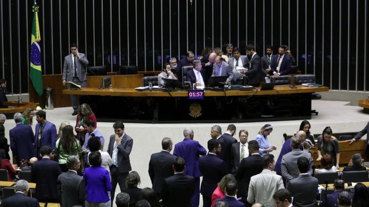 Câmara analisa proposta que altera regras do Fundo de Participação dos Municípios; acompanhe