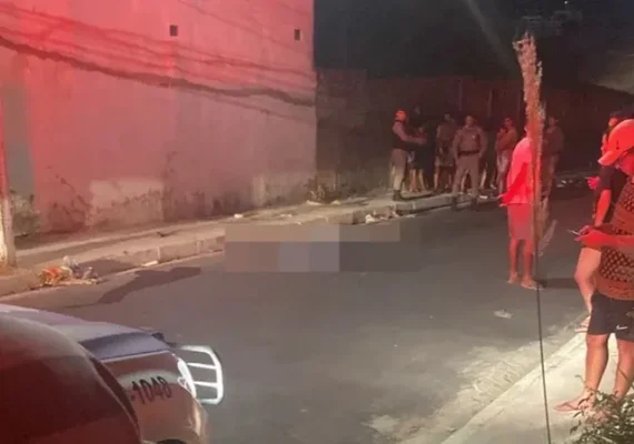 Casal é alvo de atentado a tiros ao voltar da igreja em Maceió; mulher morre