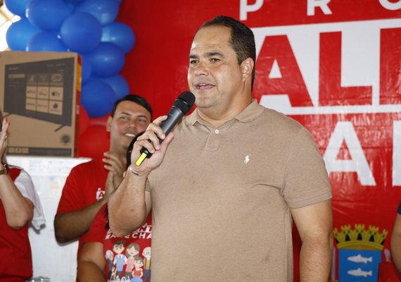 Prefeito André Bocão realiza primeira edição do Alimenta Marechal e anuncia ampliação do programa