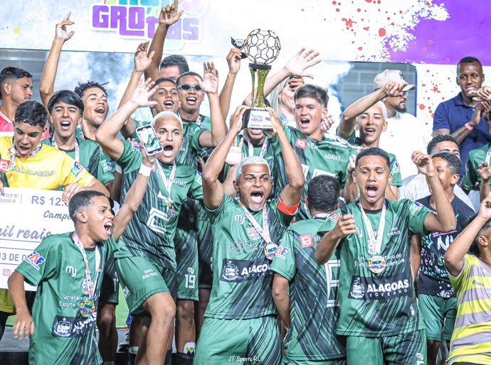 Grota Ouro Preto vence a Comunidade Cruzeiro do Sul e conquista a Série Ouro da Taça das Grotas