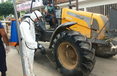 Prefeitura de Branquinha continua trabalhos de desinfecção de espaços e vias públicas para combate ao Covid-19 
