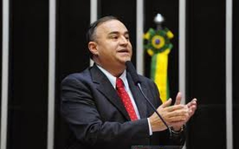 Ministro dos Transportes garante a João Caldas conclusão da BR-416