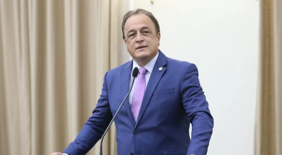 Deputado Galba Novaes. / Foto: ALE 