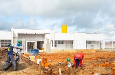 Creche no João Paulo II, em Arapiraca, está com 80% das obras já concluídas