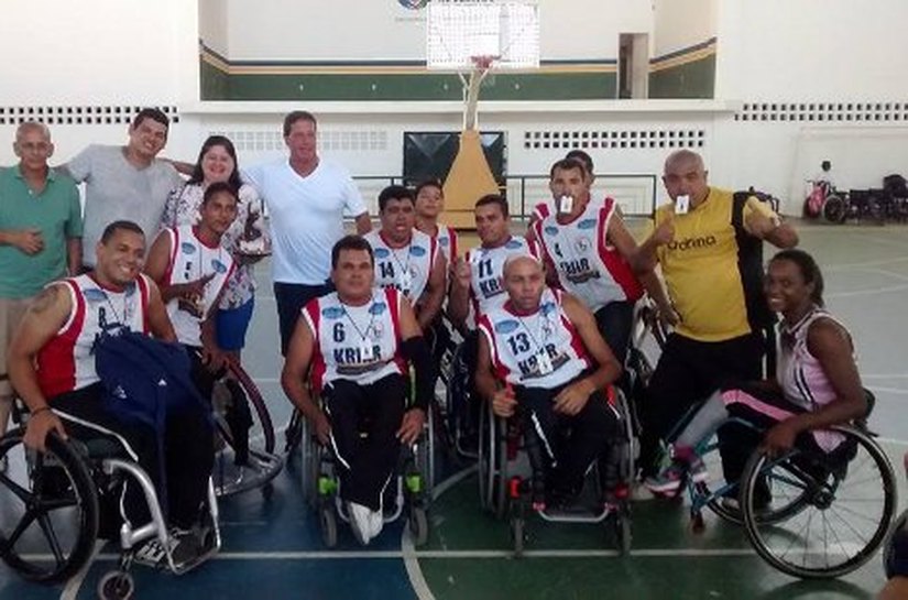 Time de basquete da Adfima representa AL em campeonato regional