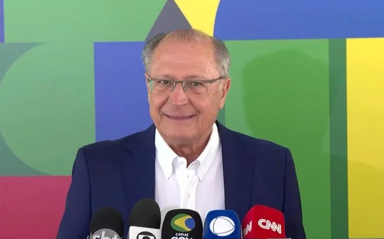 Alckmin diz que a nova ordem executiva dos EUA está na direção correta e destaca continuidade das negociações