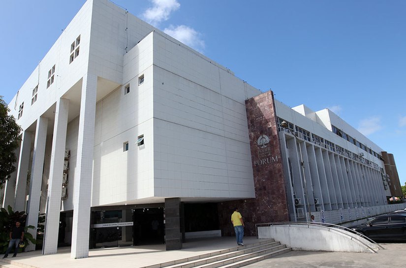 Justiça julga acusado de pertencer a quadrilha liderada por ex-deputado