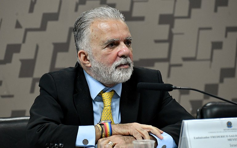 Governo avalia que mudança de embaixador envia recado de insatisfação com conduta de Israel